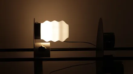 Détail lumineux de la boutique BEŶT&CO